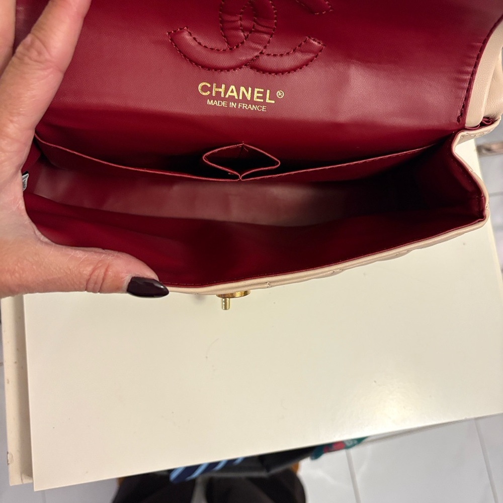 Chanel Quilted Double Flap Shoulder Bag in Blush Pink - Picture 5 of 7